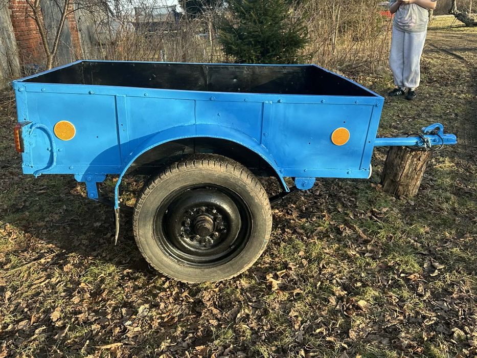 Przyczepka samochodowa