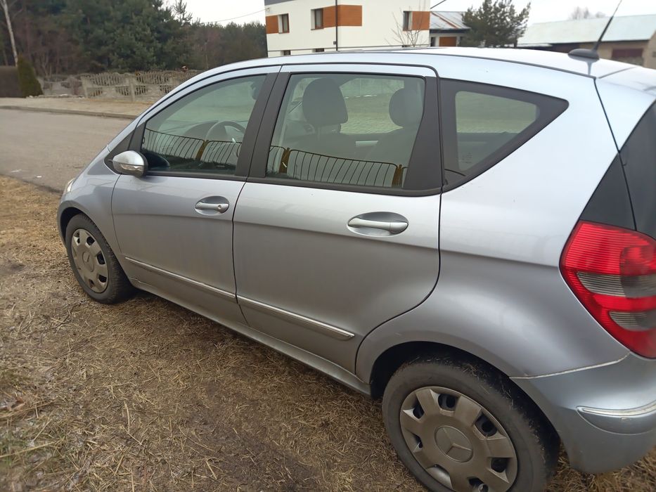 Samochód w całości lub na części