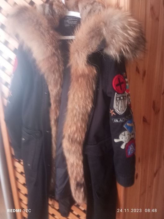 Парка з Англії. Дуже тепла