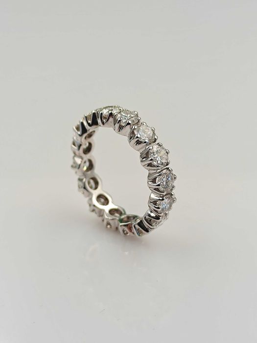 Obrączka 3,2ct z naturalnymi diamentami, brylantami. Pierścionek eternity, Certyfikat