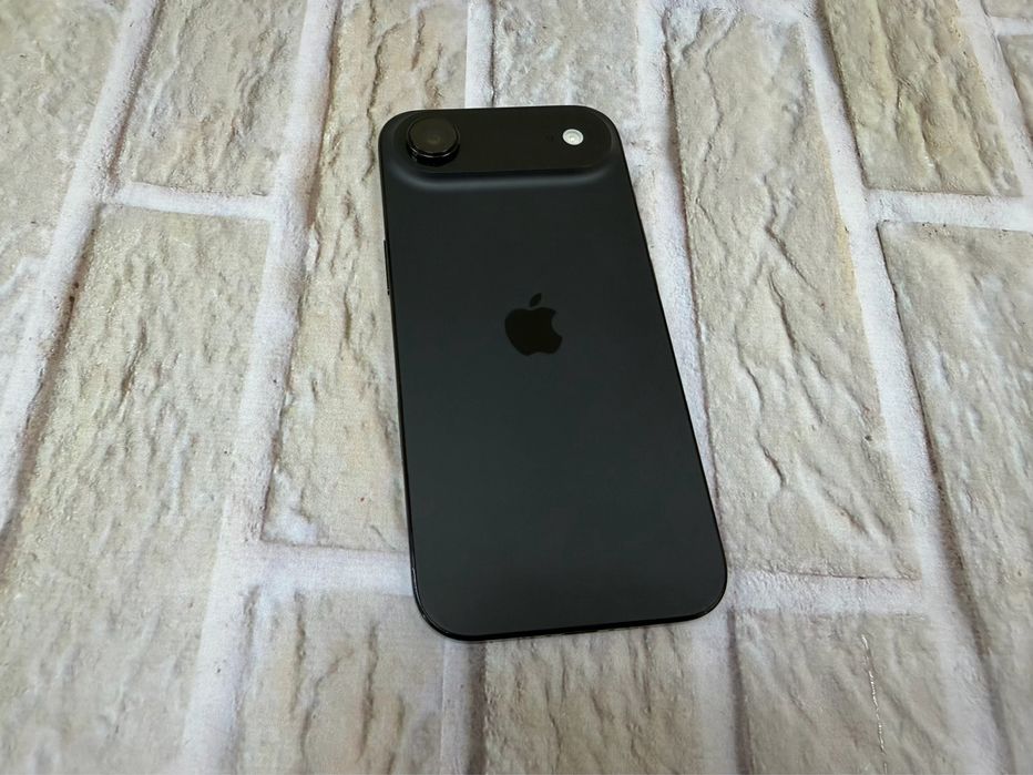 Iphone 17 Air 256gb neverlock Space Black 830$