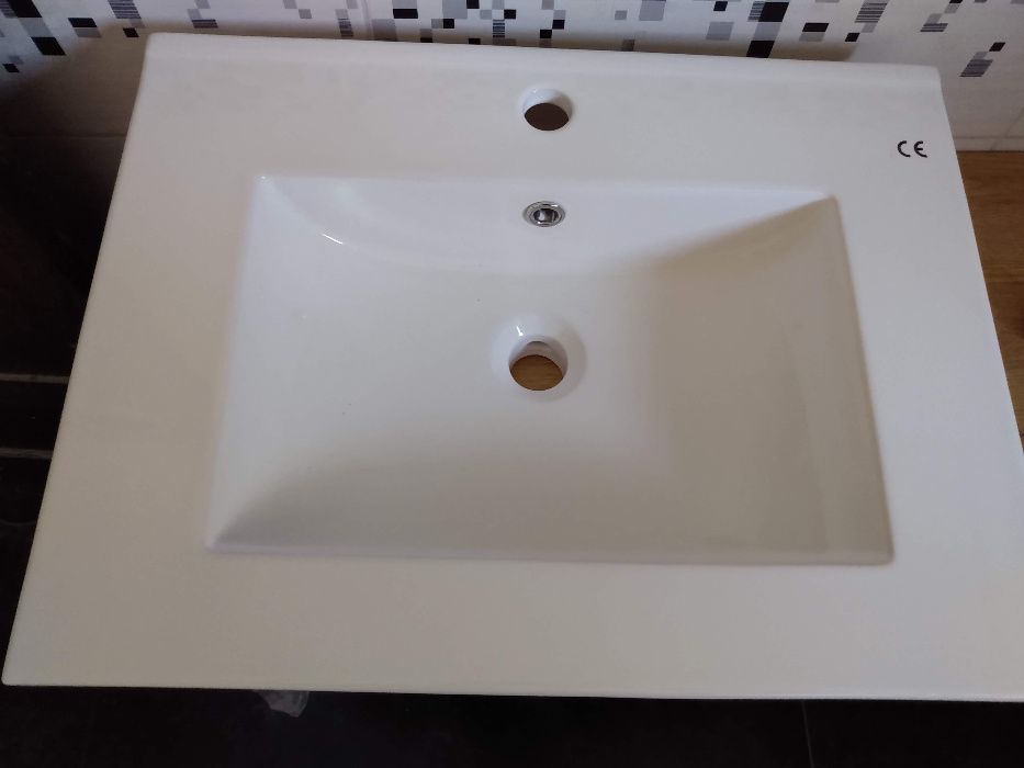Umywalka SENSEA nowa z baterią