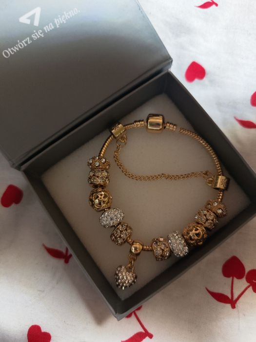Bransoletka złota charms