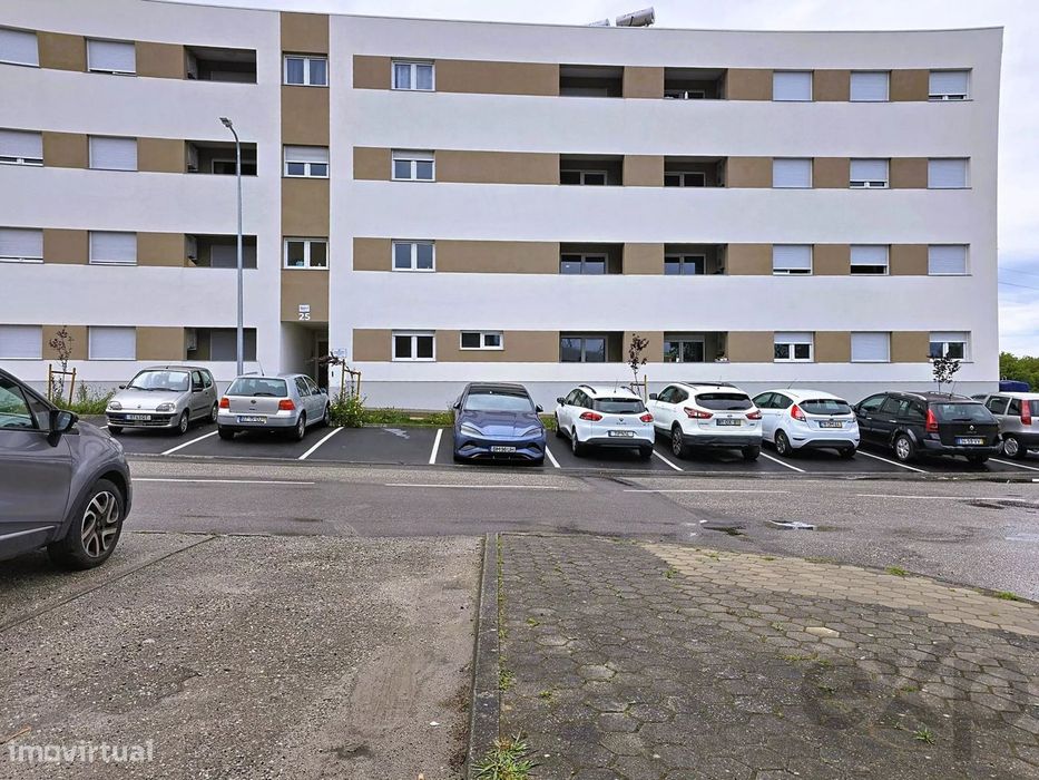 Apartamento T2 em Aradas