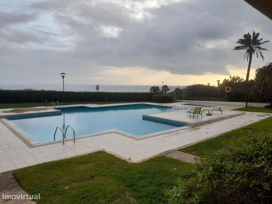 Apartamento T2 com jardim, Cascais