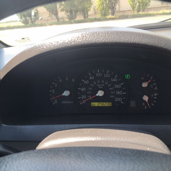 Автомобіль KIA SORENTO автомат 2.5 дизель 2004 року
