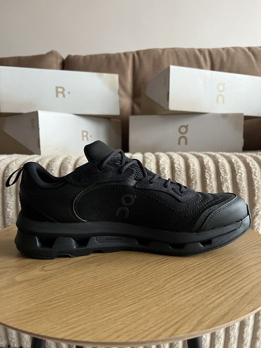 Кросівки On ranning Cloudzone Moon оригінал!