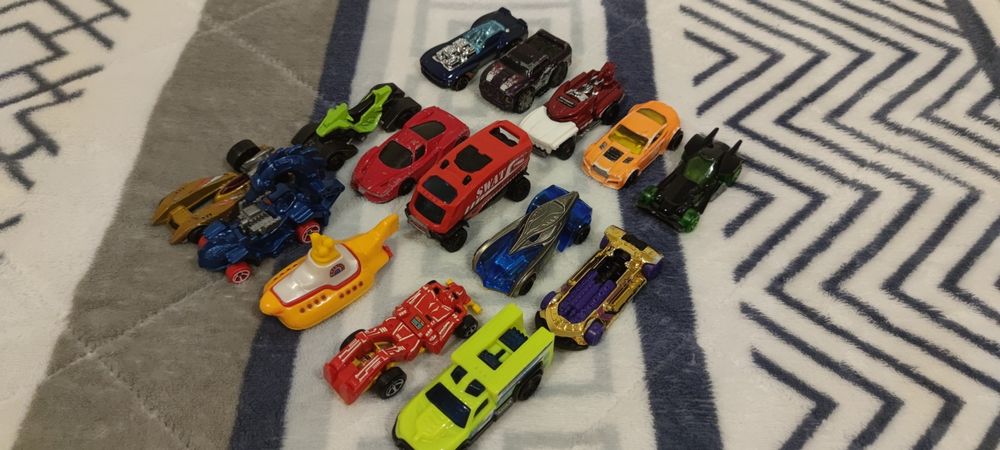 Carros da hot weels para troca