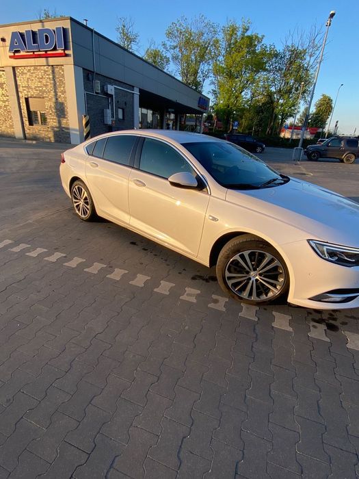Opel Insignia FV 23%   Pierwszy właściciel, polski salon, maksymalne wyposażenie.