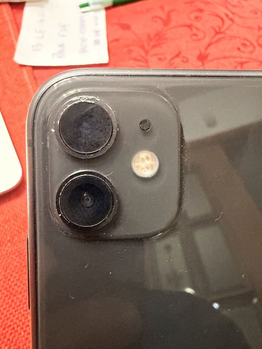 Apple IPHONE 11 64 GB