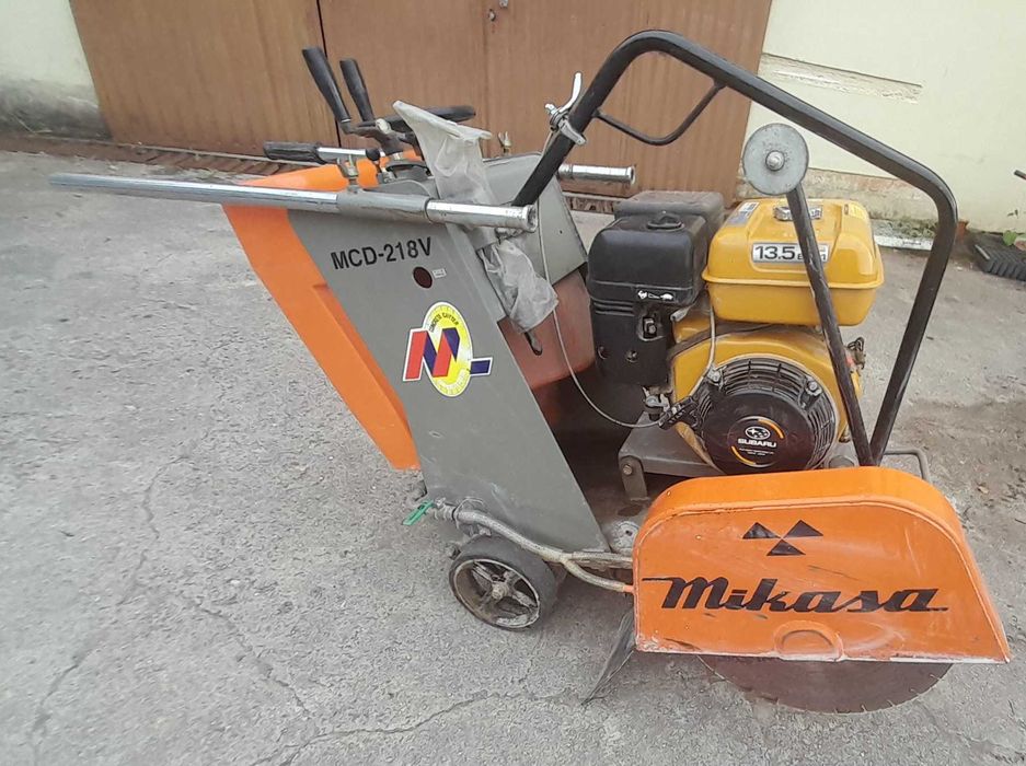 Cortadora de asfalto Mikasa MCD-218V usado
