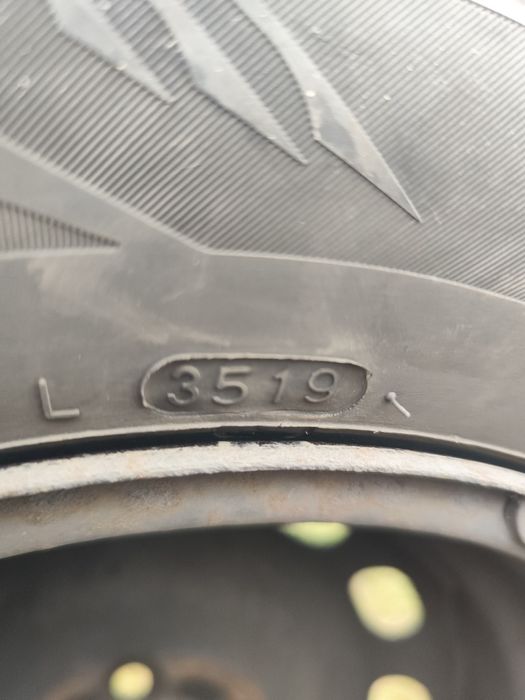 4 felgi stalowe + opony zimowe 195/65 R15 5x108