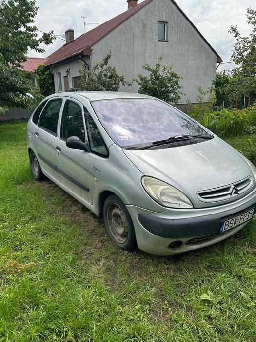 motoryzacja-samochód osobowy