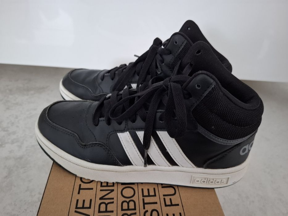 Czafne Adidasy r37,5 długość wkładki 23,5cm