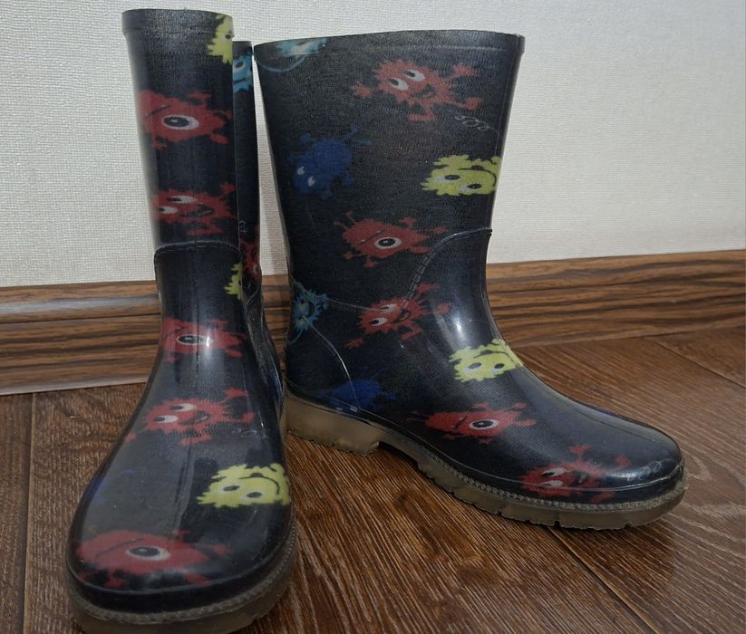 Резиновые сапоги детские