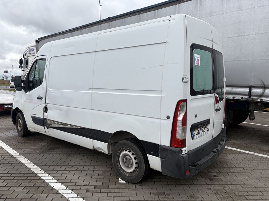Master 2.3 dci uszkodzona panewka
