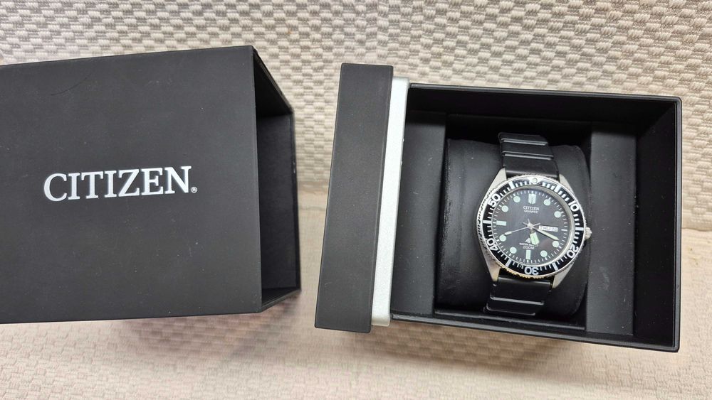 Zegarek Citizen Promaster Czarny/Guma Ø42 mm  męski