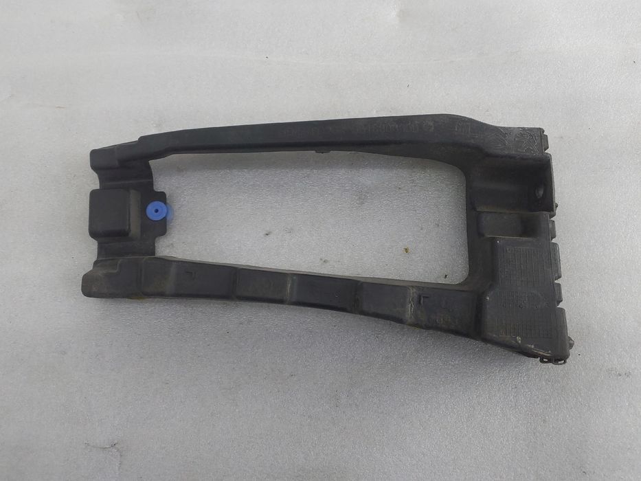 Guia de pára-choques trás direita CITROËN Berlingo Van (K9)