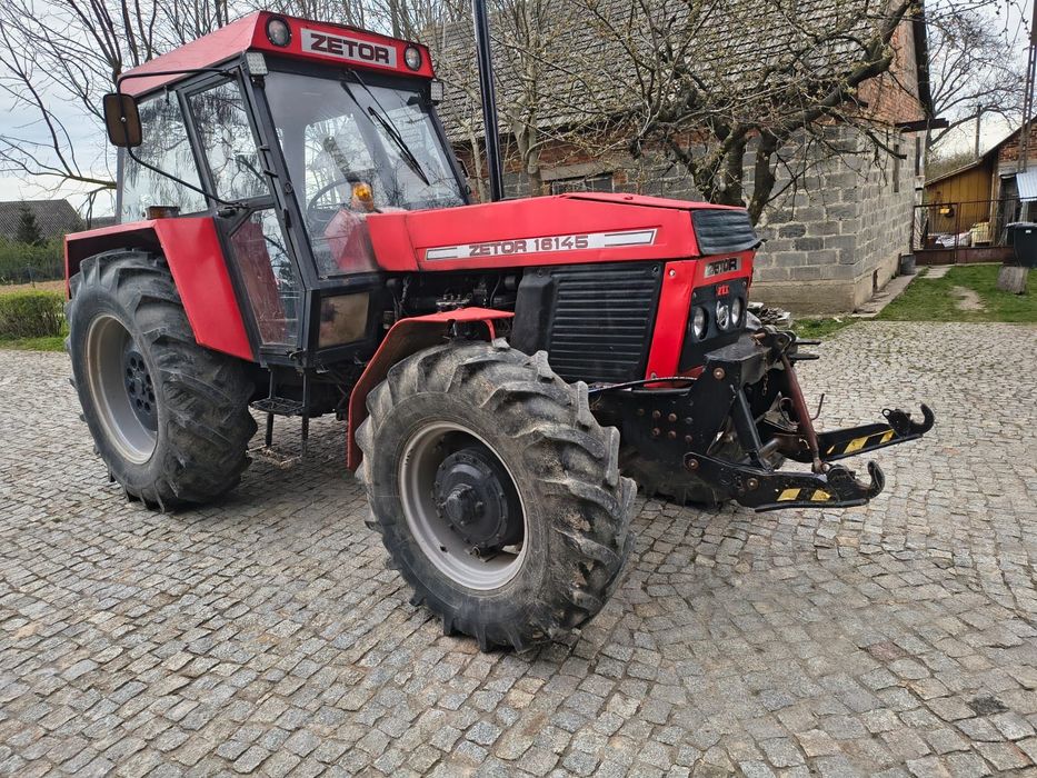Ciągnik rolniczy ZETOR 16145