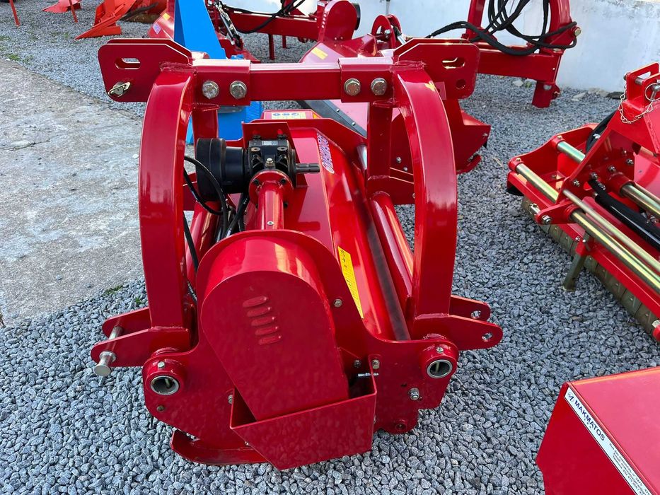 Triturador martelos 1,60m Reforçado descentrável Hidráulico NOVO