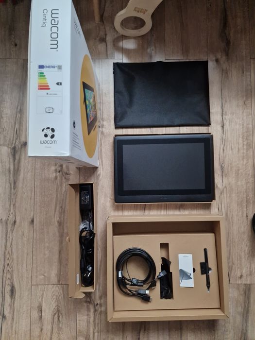 Tablet graficzny Wacom Cintiq 16 Czarny. Nowy. Gwarancja