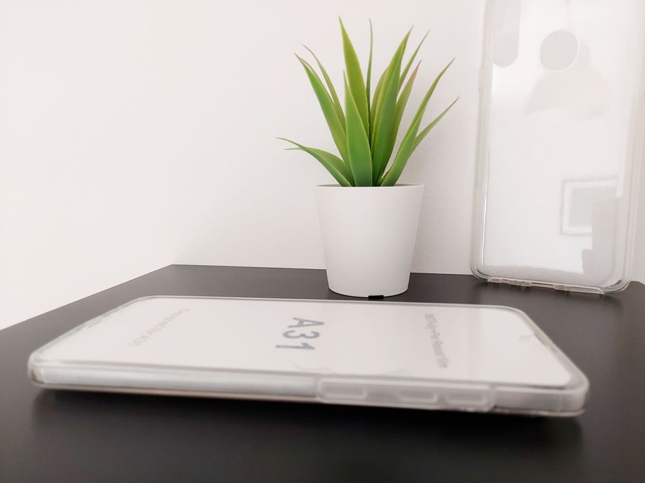 360-Degree Fully Transparent Phone Cases64584485659393123