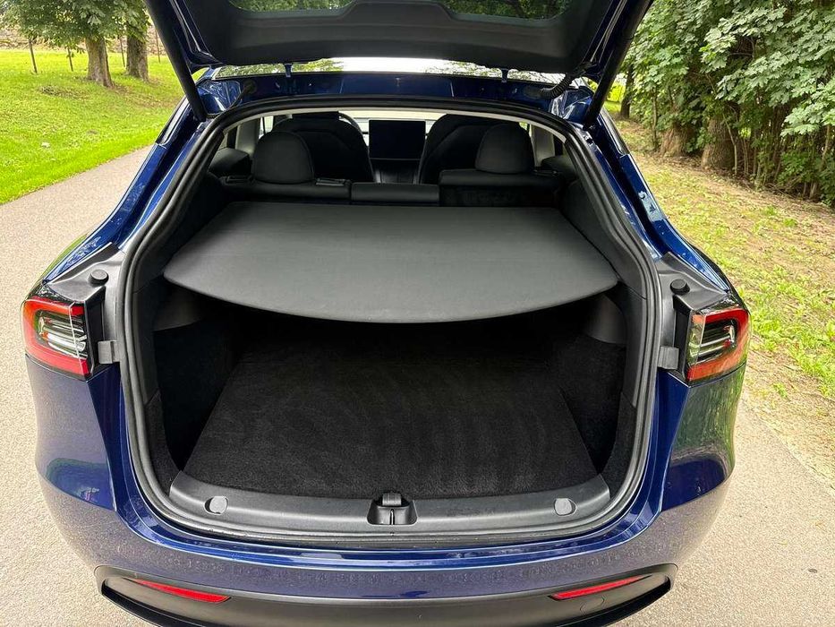 Tesla Model Y 2023 Dual Motor