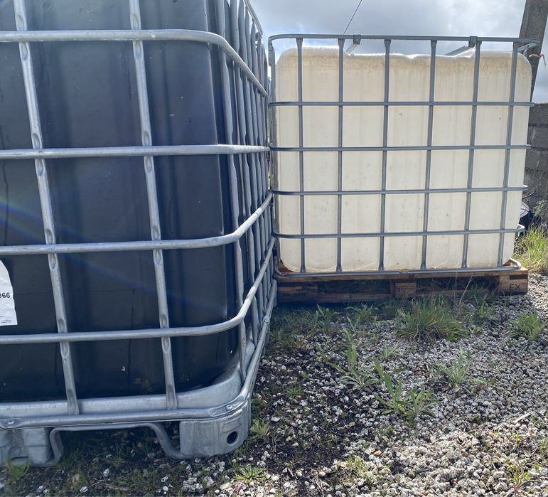 Depósitos, Tanques, Potes, Cubas, IBC, Etc Capacidade 1.000 litros