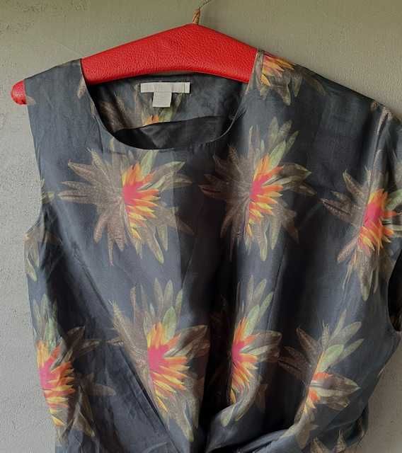 Adidas - SLVR - asymetryczna, przewiewna sukienka w piękne kwiaty