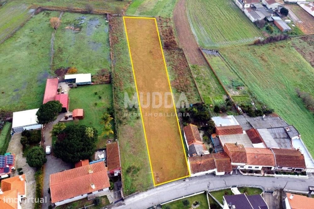 Terreno Rústico com Potencial de Construção – Perto do Centro de Estar