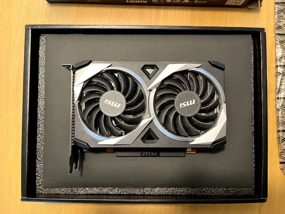 AMD Radeon RX 6500 XT 4GB – Excelente Estado