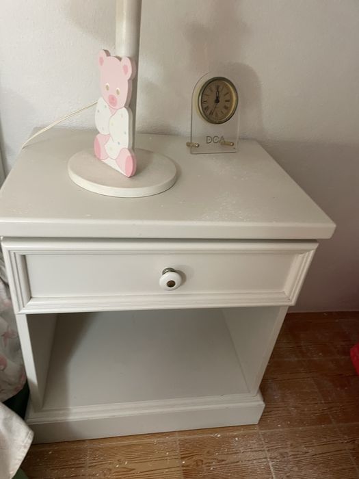 Mesa de cabeceira