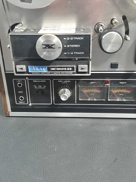 Magnetofon Akai X-201D z szpulami