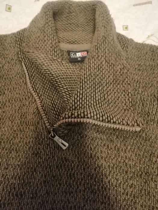 Светр зимовий з замочком