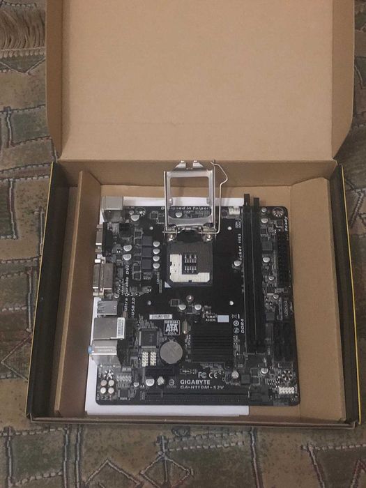 Материнская плата GIGABYTE GA-H110M-S2V: 490 грн. - Комплектуючі та ...
