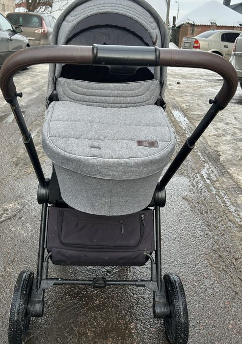 Продам дитячу коляску