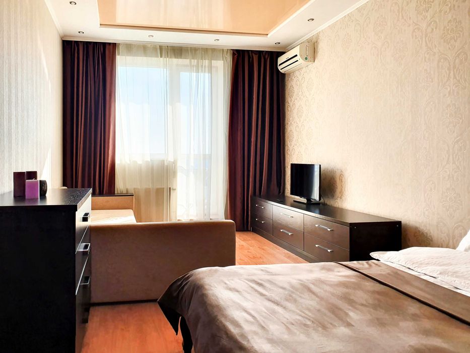 Люкс 1к квартира метро Победа Алексеевка Smart TV