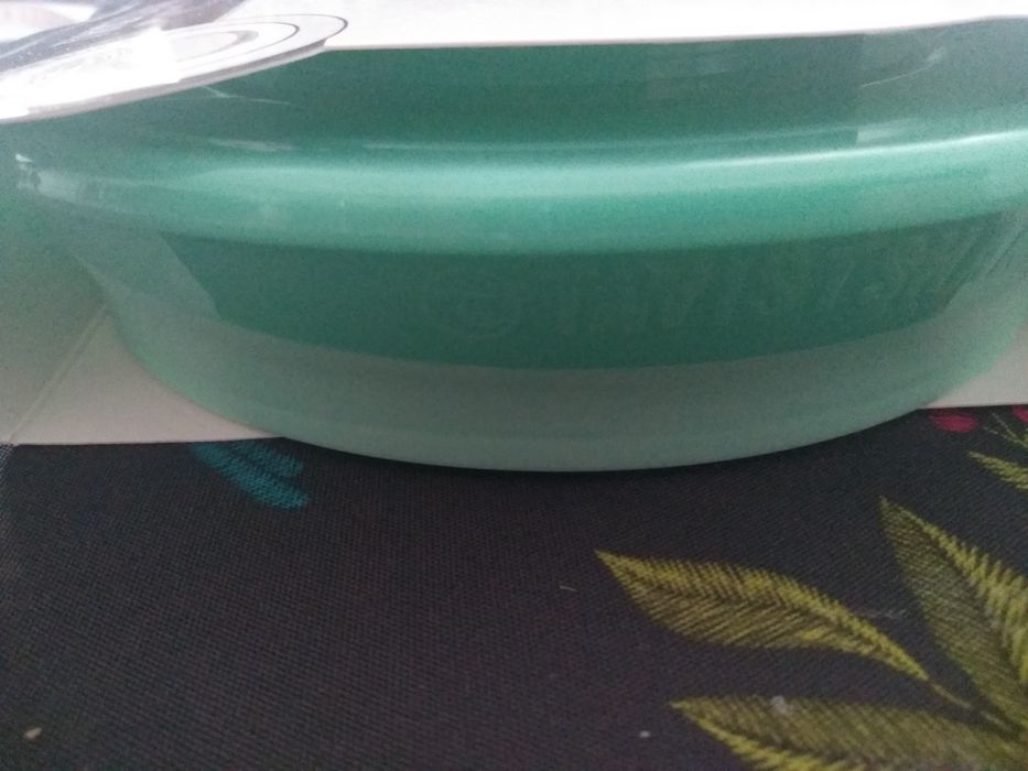 Zielony nowy talerzyk Twistshake