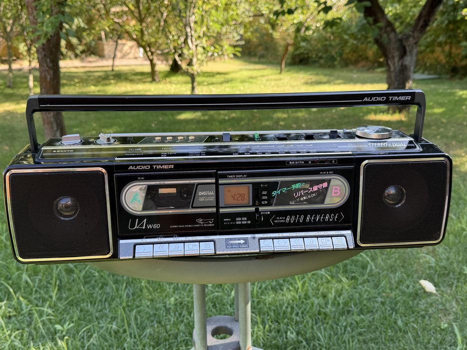 Продам магнитолу Sanyo U4-W60