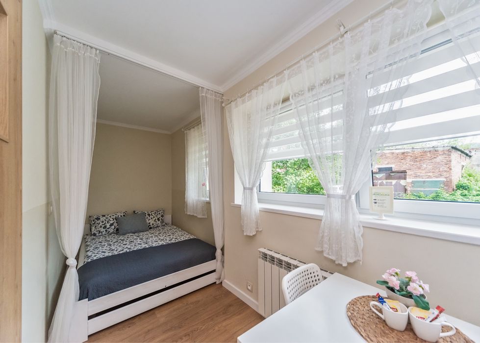 Lato  w górach, nad jeziorem . Apartamenty  z balkonami