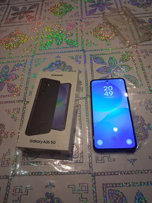 Продам телефон самсунг  А36.8-256г.