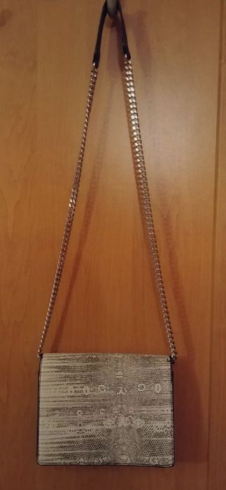 Elegancka torebka na łańcuszku H&M