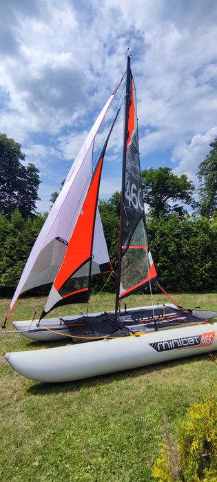 Katamaran Minicat 460 Elite wersja carbon