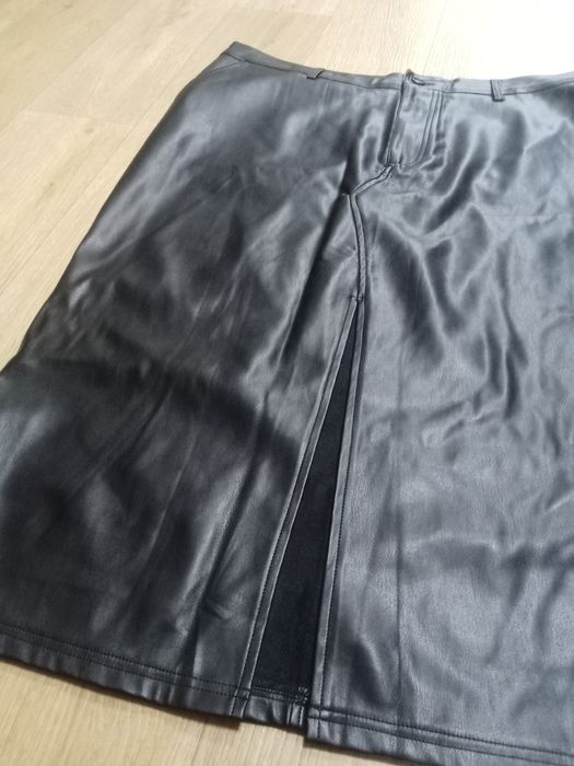 Шкіряна спідниця / юбка / спідниця міді 54 - 56 розмір