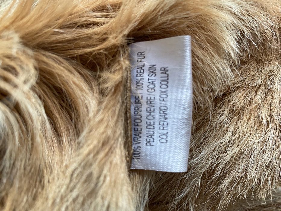 Casaco pele genuíno. Pelo verdadeiro. Como novo