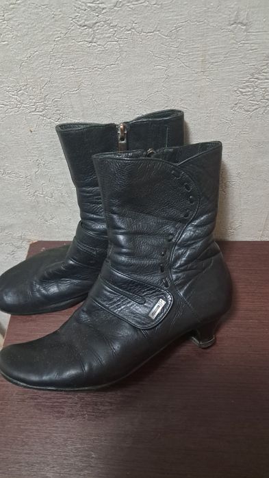 Сапоги демисезонные из натуральной кожи