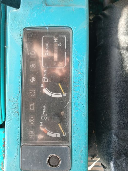 Mini giratória kobelco 2t