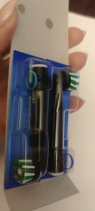 Końcówki do szczoteczki Oral B ulepszona technologia włókien -2szt