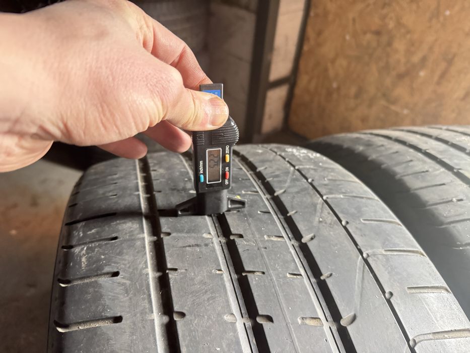 21 315/35 Pirelli PZero шини літні пара
