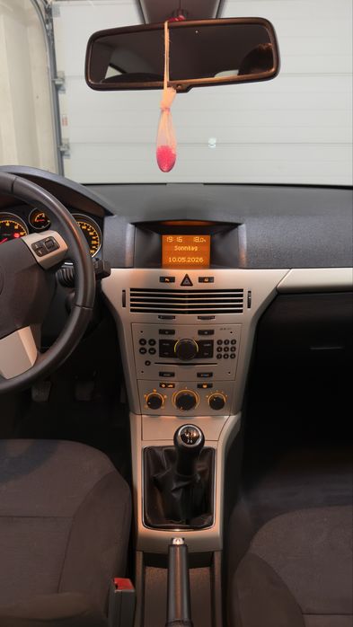 Opel Astra GTC 1.4